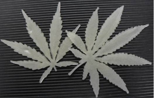 Cannabis-Blatt, nachtleuchtend mit Klebestreifen,